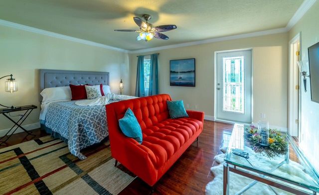 6850 Eastview Drive, Lake Worth, FL 33462