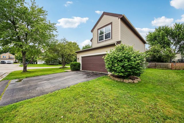 647 E Princeton Court, Round Lake Beach, IL 60073