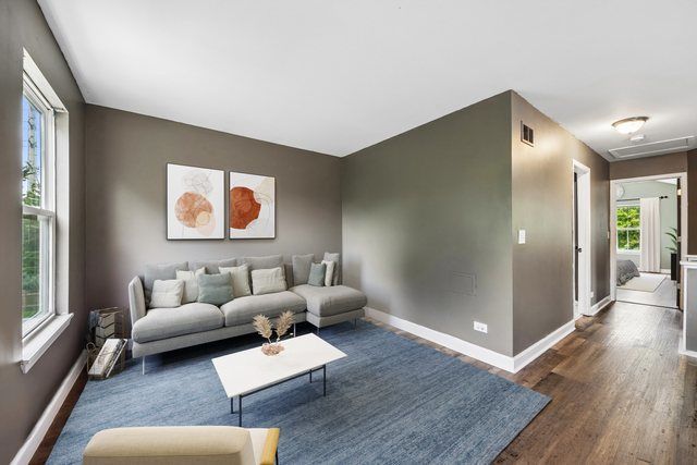 647 E Princeton Court, Round Lake Beach, IL 60073
