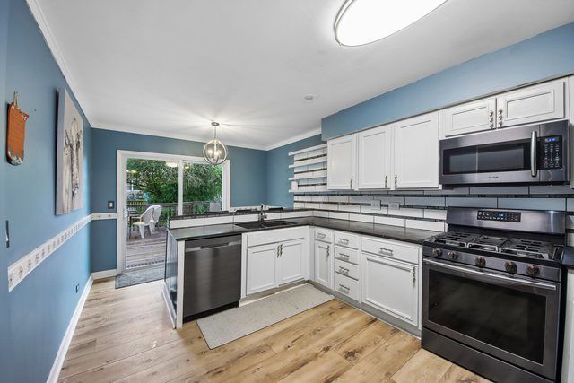 647 E Princeton Court, Round Lake Beach, IL 60073