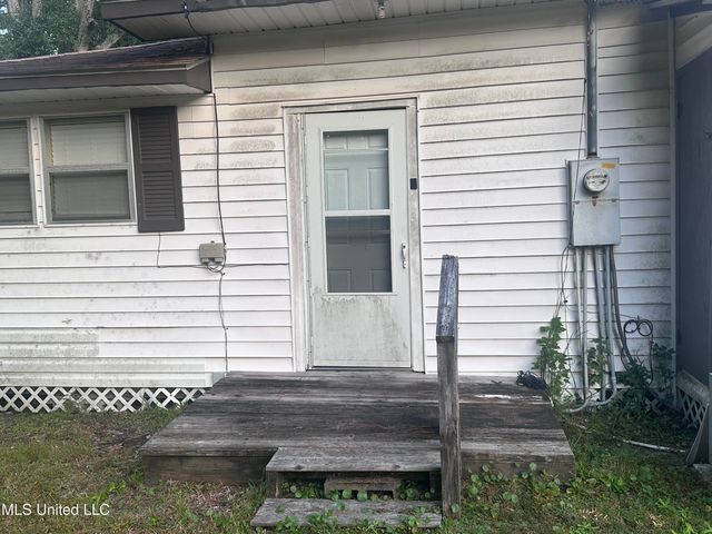 4415 Lynx Avenue, Pascagoula, MS 39581