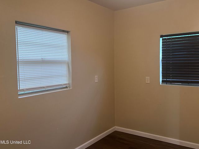 4415 Lynx Avenue, Pascagoula, MS 39581