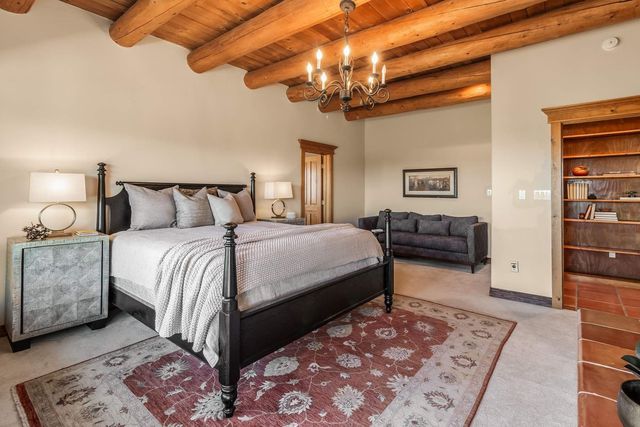 10 Descanso Road, Santa Fe, NM 87508