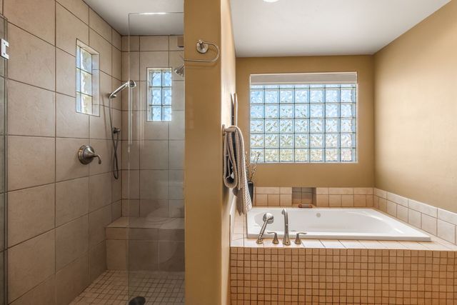 10 Descanso Road, Santa Fe, NM 87508