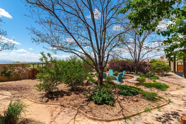 10 Descanso Road, Santa Fe, NM 87508