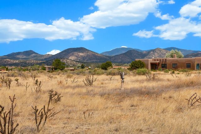 10 Descanso Road, Santa Fe, NM 87508