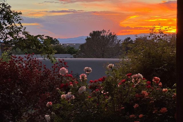 10 Descanso Road, Santa Fe, NM 87508