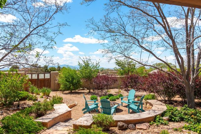 10 Descanso Road, Santa Fe, NM 87508