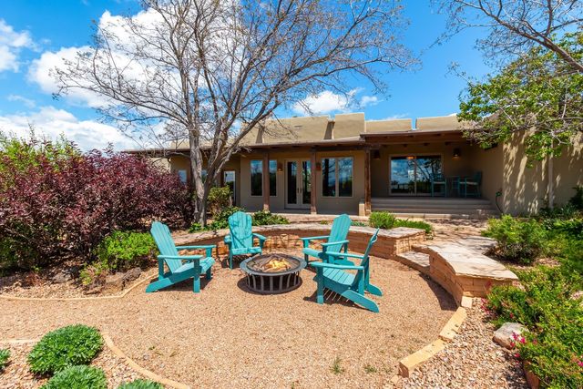 10 Descanso Road, Santa Fe, NM 87508