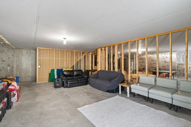 10081 188th Avenue NW, Elk River, MN 55330