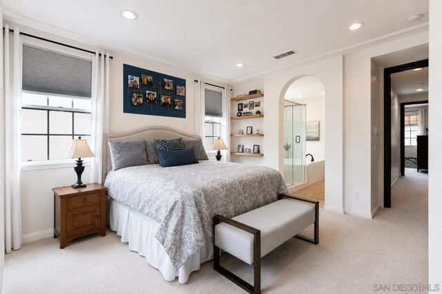 2955 Farragut, San Diego, CA 92106