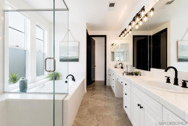 2955 Farragut, San Diego, CA 92106