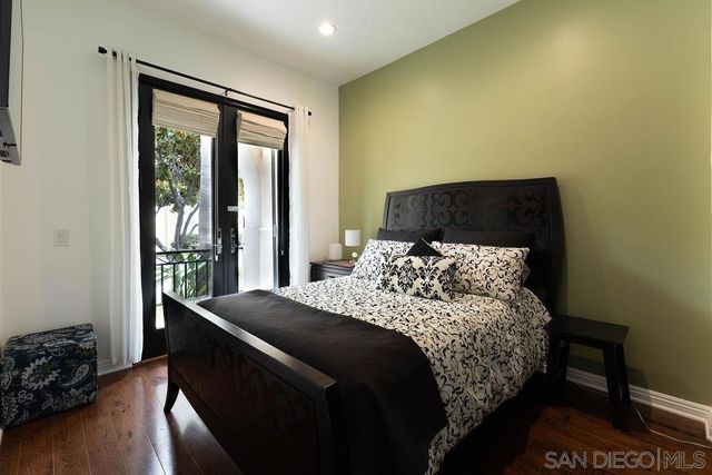 2955 Farragut, San Diego, CA 92106