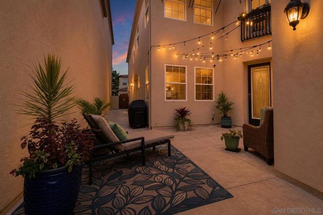 2955 Farragut, San Diego, CA 92106