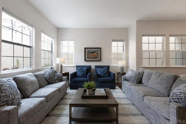 2955 Farragut, San Diego, CA 92106