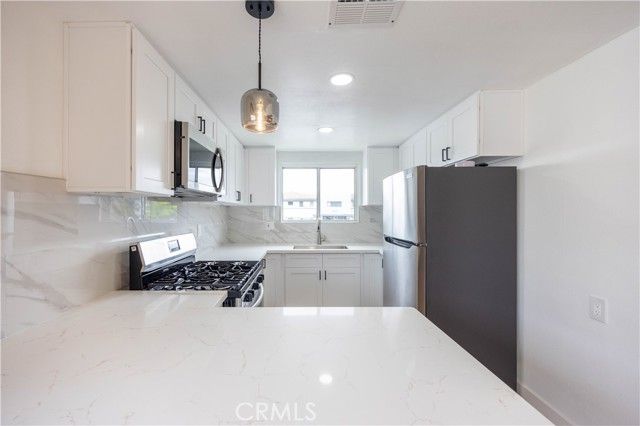 7024 Rosemead Boulevard A, San Gabriel, CA 91775