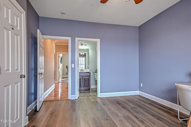 581 Robert Court, Johnson City, TN 37601