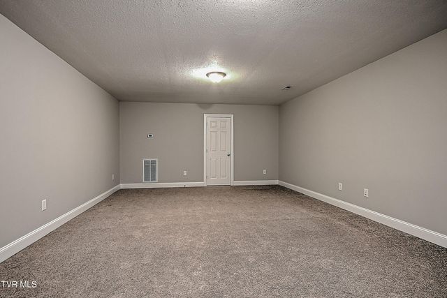 581 Robert Court, Johnson City, TN 37601