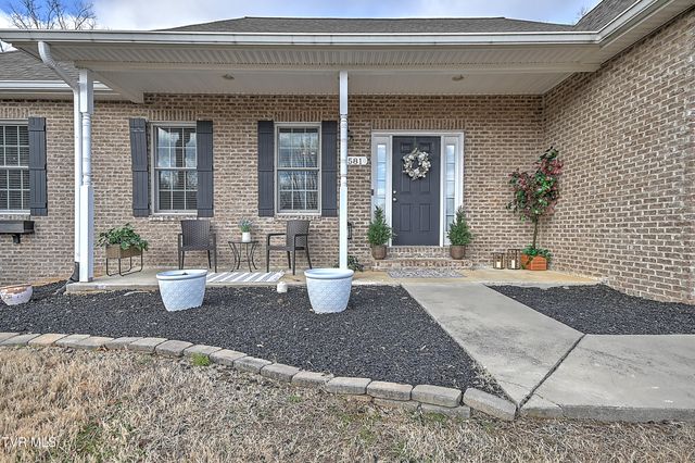 581 Robert Court, Johnson City, TN 37601