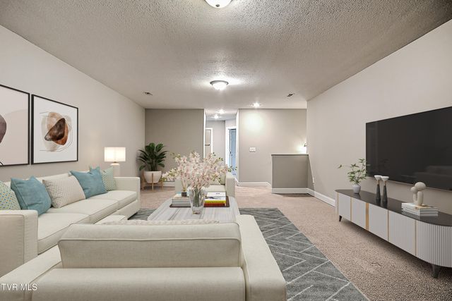 581 Robert Court, Johnson City, TN 37601