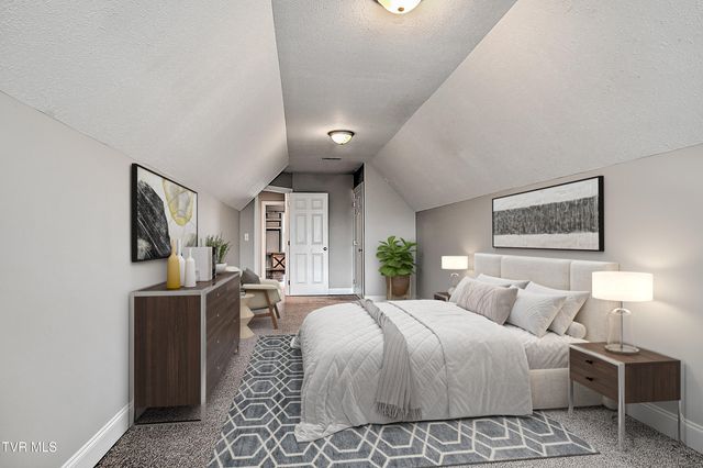 581 Robert Court, Johnson City, TN 37601