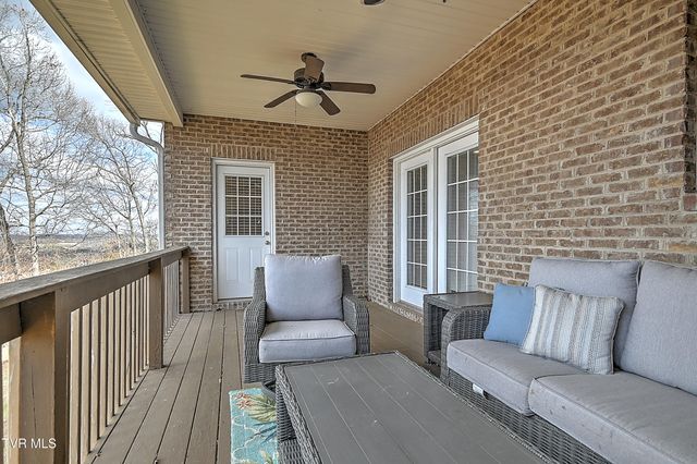 581 Robert Court, Johnson City, TN 37601