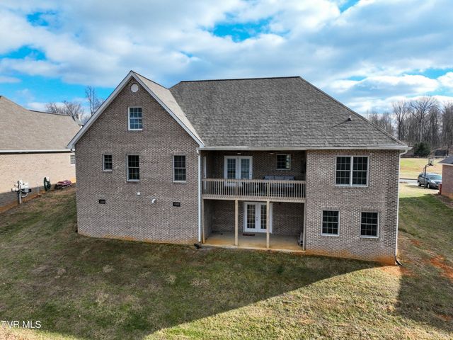 581 Robert Court, Johnson City, TN 37601