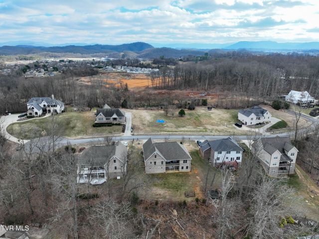 581 Robert Court, Johnson City, TN 37601