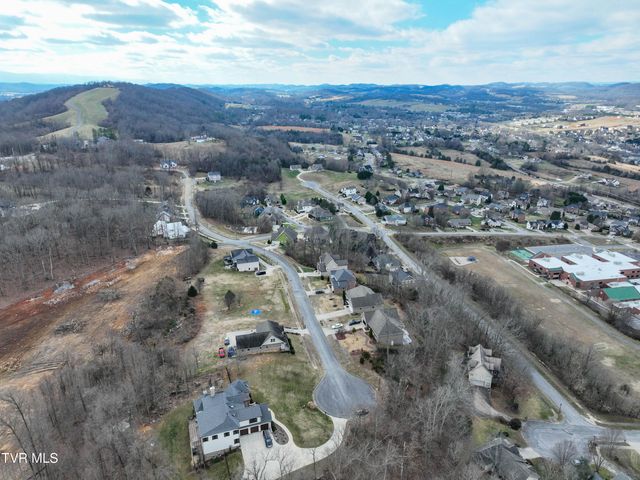 581 Robert Court, Johnson City, TN 37601