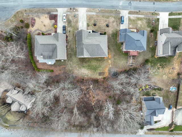 581 Robert Court, Johnson City, TN 37601