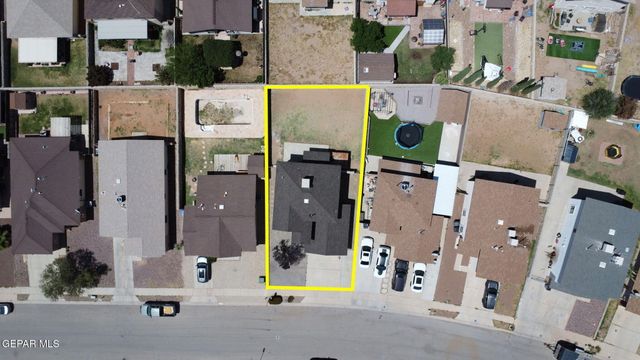 5725 MICHAEL P ANDERSON Lane, El Paso, TX 79934