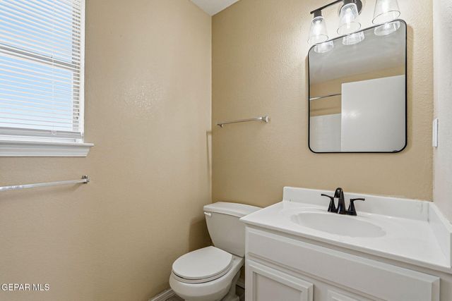 5725 MICHAEL P ANDERSON Lane, El Paso, TX 79934