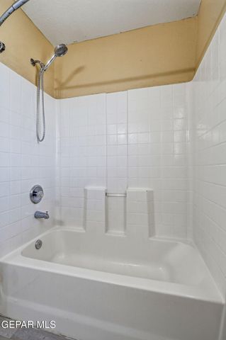 5725 MICHAEL P ANDERSON Lane, El Paso, TX 79934