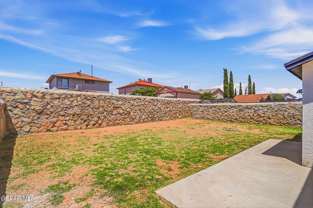 5725 MICHAEL P ANDERSON Lane, El Paso, TX 79934