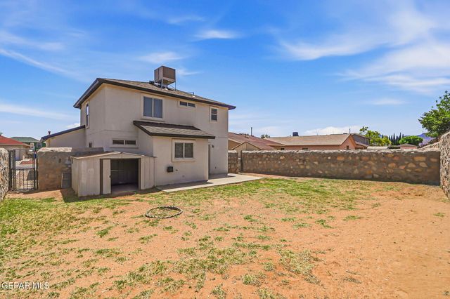 5725 MICHAEL P ANDERSON Lane, El Paso, TX 79934