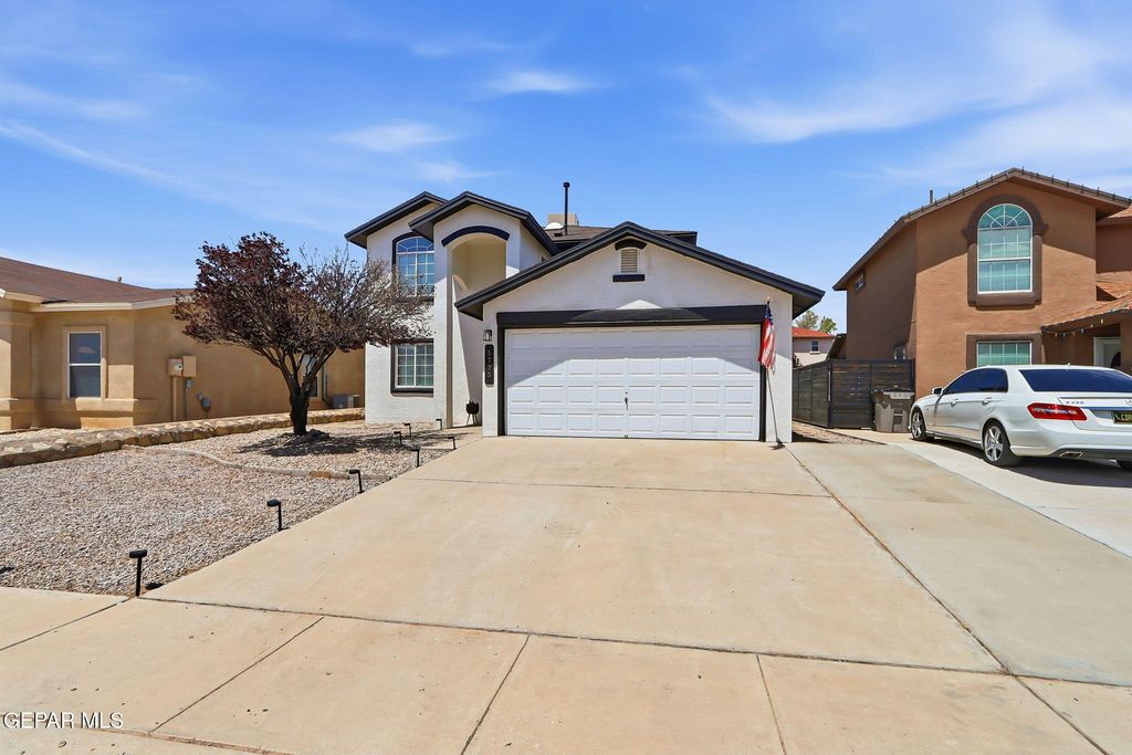 5725 MICHAEL P ANDERSON Lane, El Paso, TX 79934
