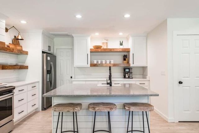 623 Beartrail Ln, Gatlinburg, TN 37738