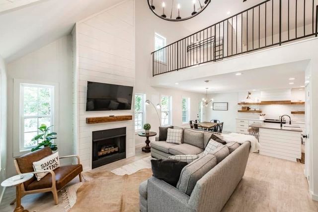 623 Beartrail Ln, Gatlinburg, TN 37738