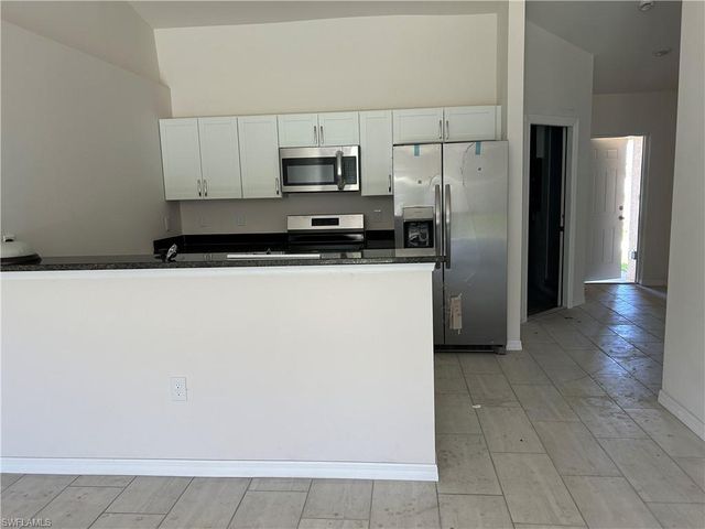 2909 Santa Barbara BLVD, Cape Coral, FL 33914