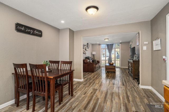 1504 N 2nd St, Nampa, ID 83687