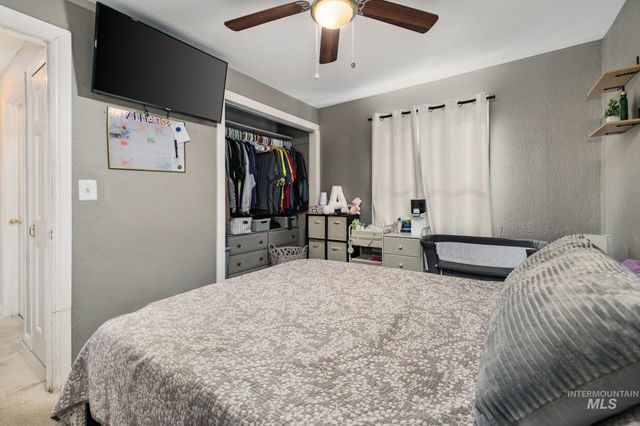 1504 N 2nd St, Nampa, ID 83687