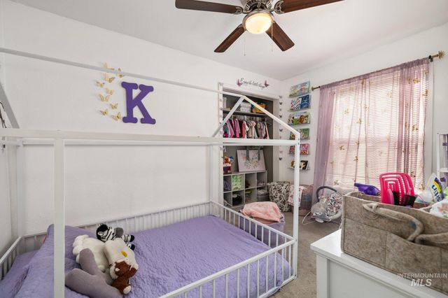 1504 N 2nd St, Nampa, ID 83687