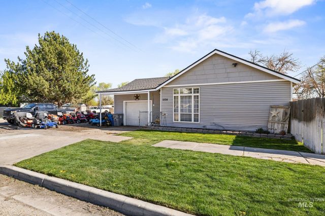 1504 N 2nd St, Nampa, ID 83687
