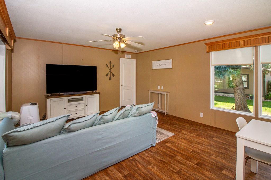 220 Gunsite Loop, Kalispell, MT 59901 photo 2