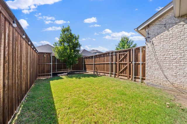 2093 Almassera Drive, Little Elm, TX 75068