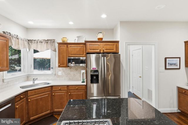 1195 HAWLING PL SW, Leesburg, VA 20175