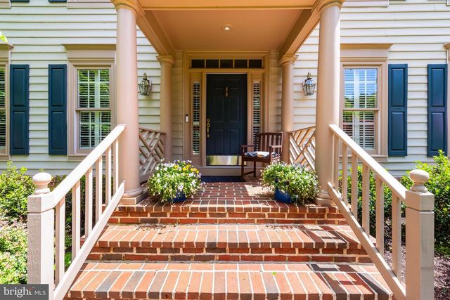 1195 HAWLING PL SW, Leesburg, VA 20175