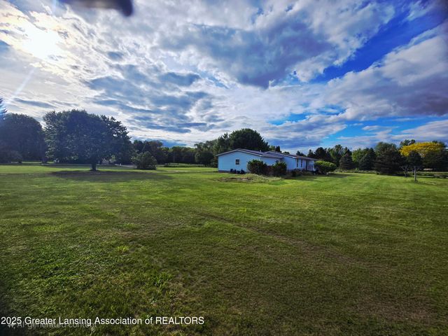 1279 Leland Road, Ovid, MI 48866