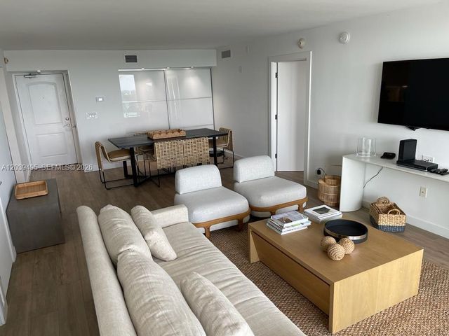 100 Bayview Dr 1521, Sunny Isles Beach, FL 33160