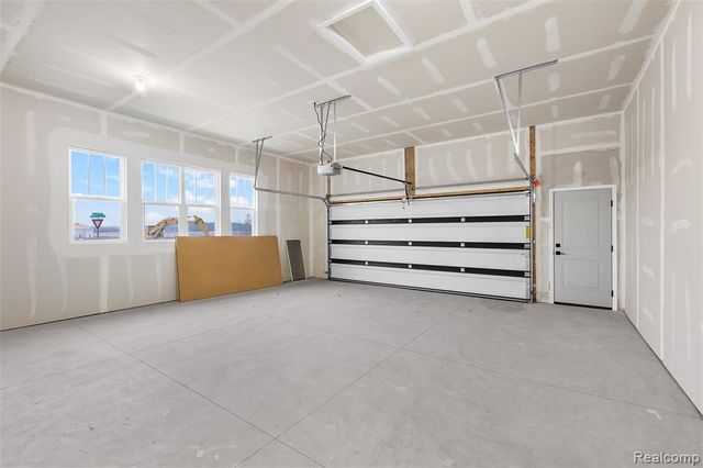 10042 Santa Lucia Court, Grand Blanc, MI 48439